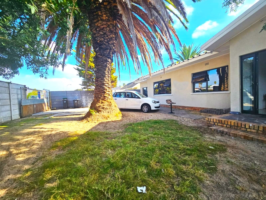 3 Bedroom Property for Sale in Windsor Park Estate Western Cape